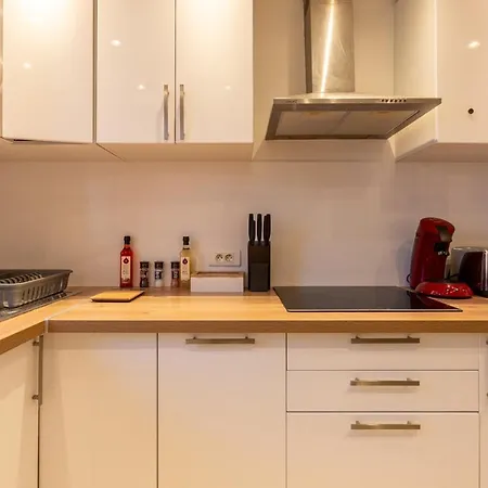 Couette-café Le Beau Refuge Parisien De - Parisian Modern Flat At *